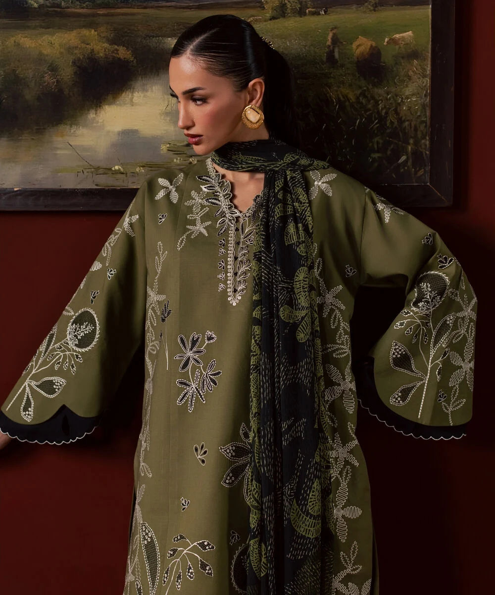 3 Piece - Embroidered Lawn Suit