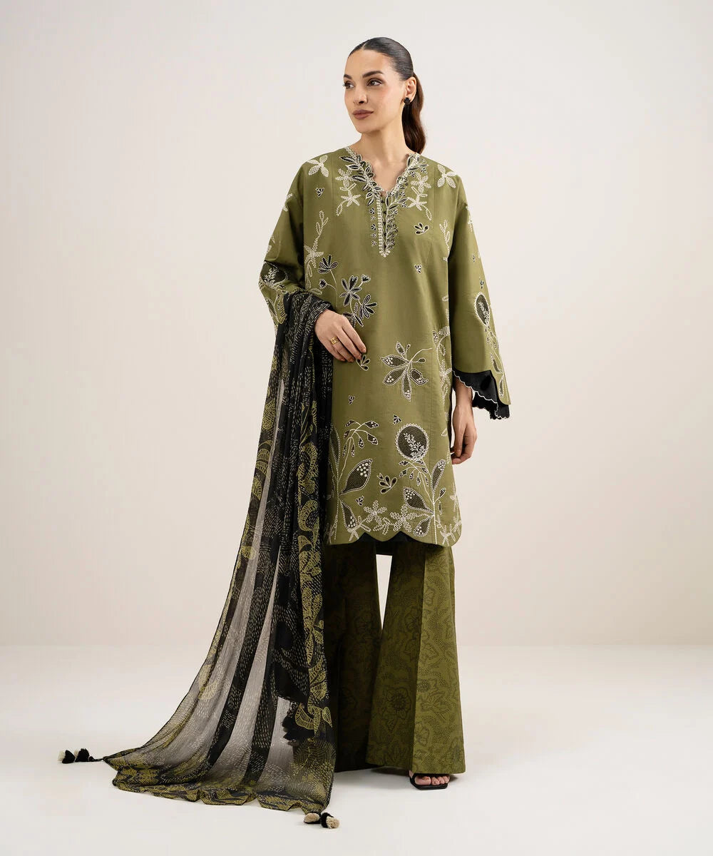 3 Piece - Embroidered Lawn Suit
